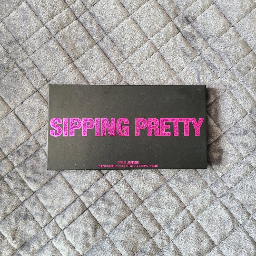 Kylie Cosmetics Sipping Pretty